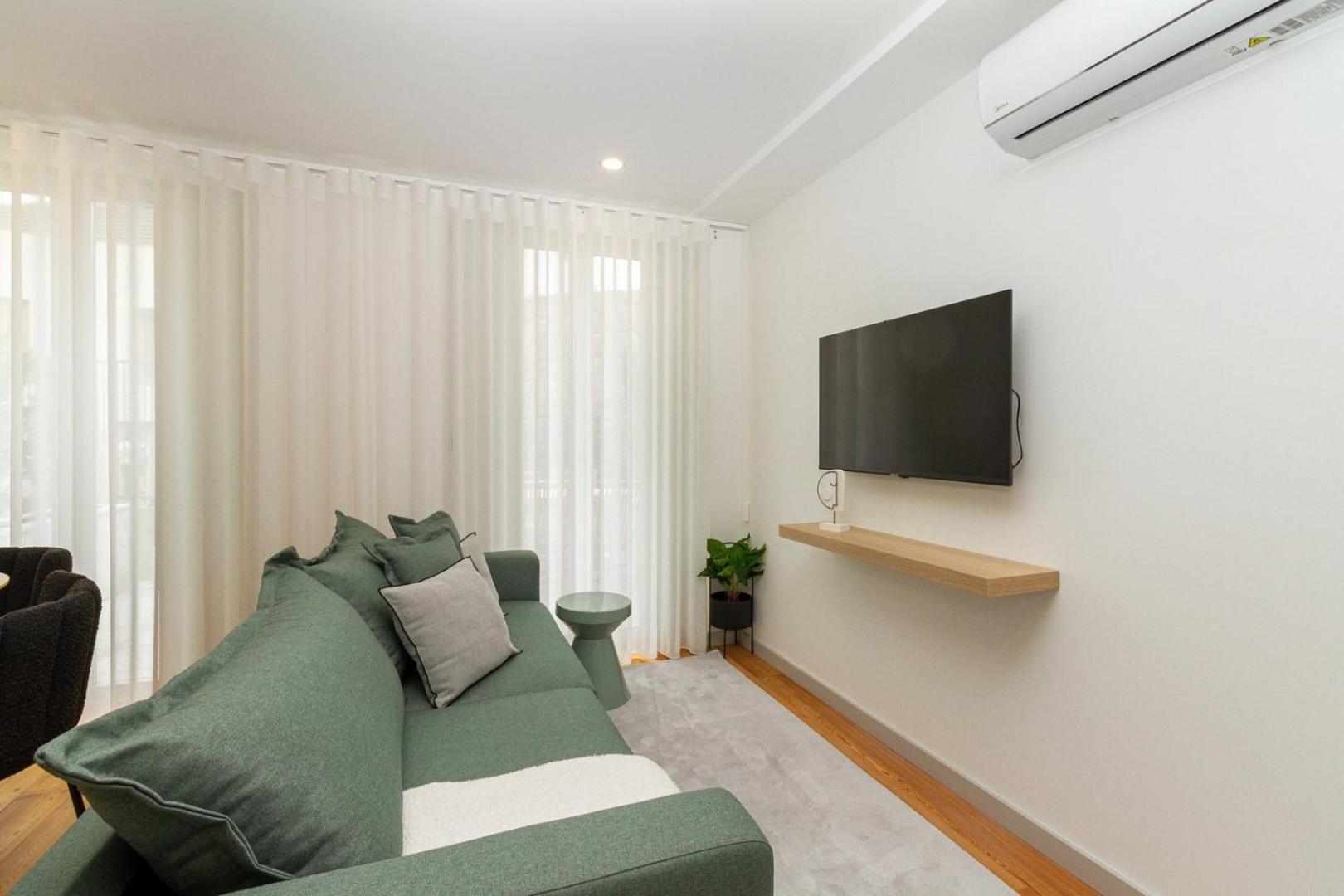 Guestready - Cozy Vitoria Apartment Порту Экстерьер фото