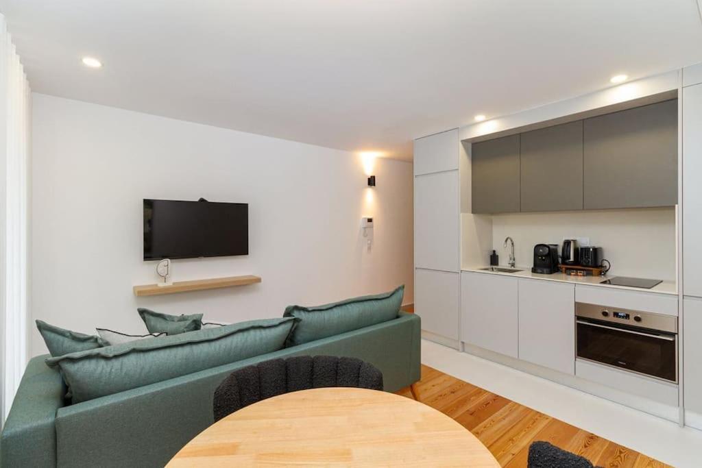 Guestready - Cozy Vitoria Apartment Порту Экстерьер фото