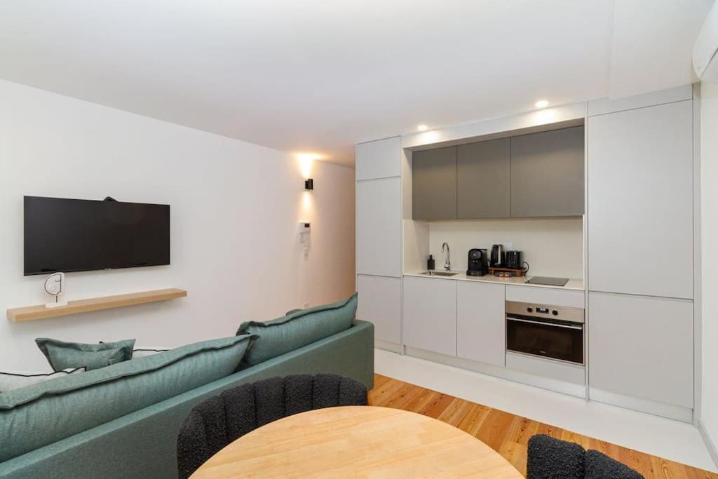 Guestready - Cozy Vitoria Apartment Порту Экстерьер фото