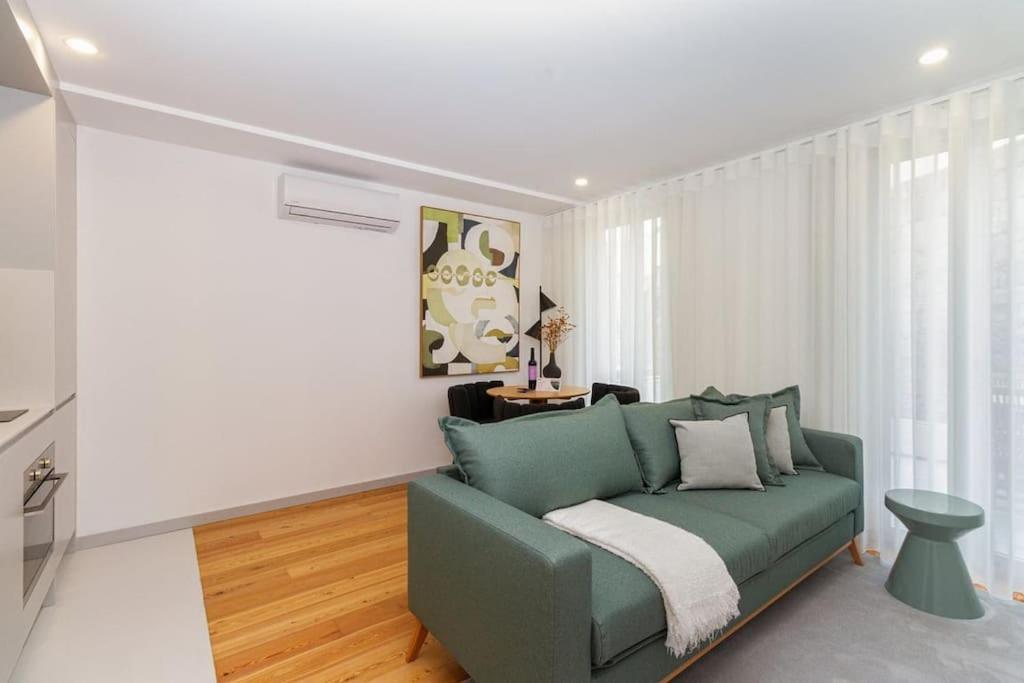 Guestready - Cozy Vitoria Apartment Порту Экстерьер фото