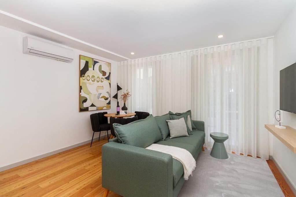 Guestready - Cozy Vitoria Apartment Порту Экстерьер фото